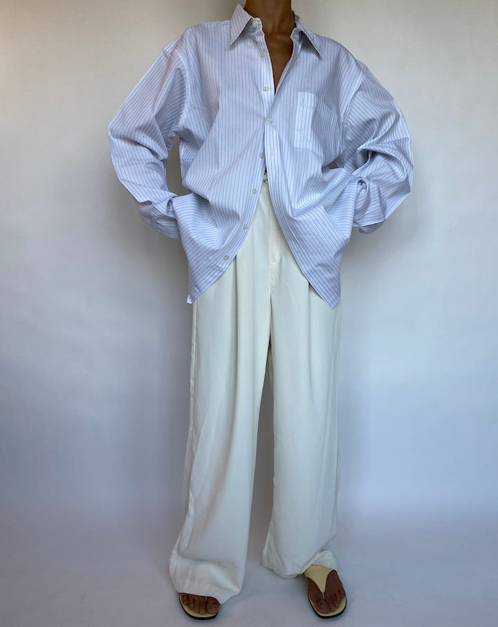 VINTAGE OVERSIZED WHITE AND BLUE STRIPED SHIRT 678