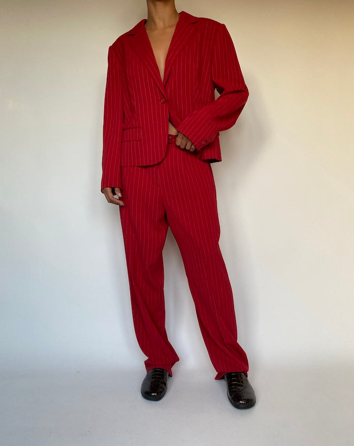 VINTAGE RED PINSTRIPED SUIT 2379