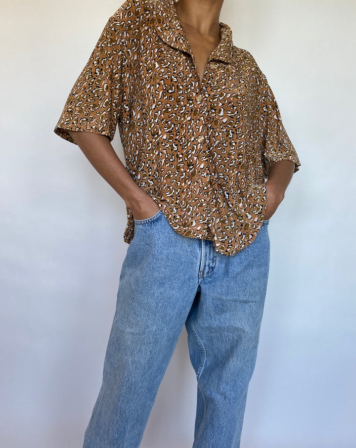 VINTAGE SHORT SLEEVE ANIMAL PRINTED TOP 692