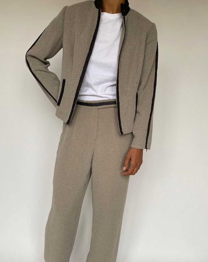 VINTAGE SUIT IN BROWN 659-3