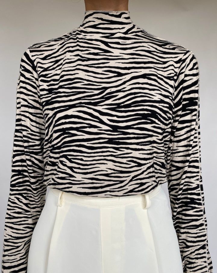 VINTAGE TIGHT ANIMAL PRINTED TURTLENECK TOP 652-2