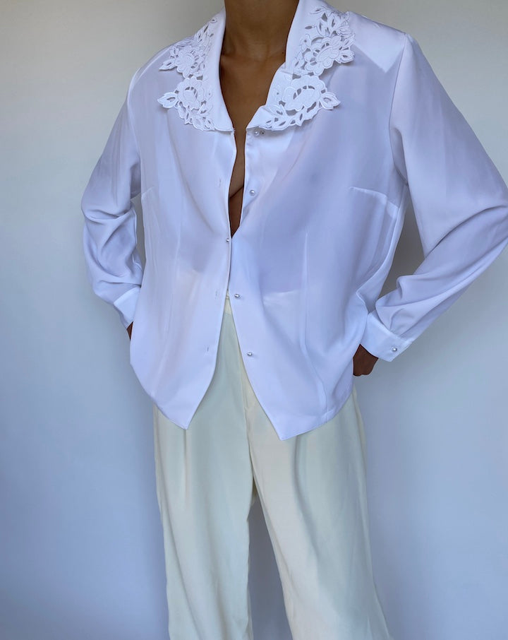 VINTAGE WHITE BLOUSE 959