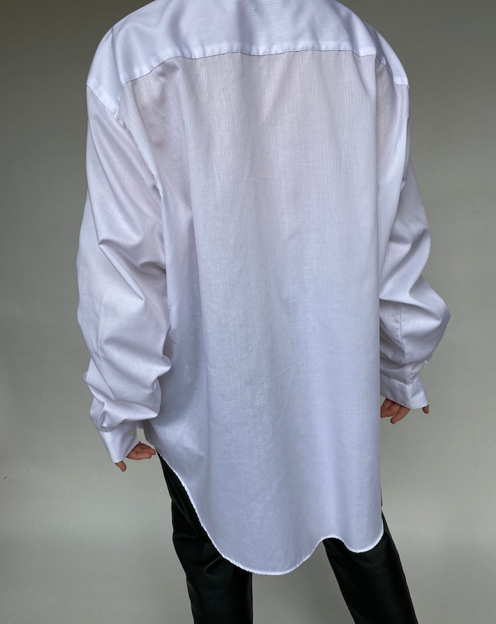 VINTAGE WHITE BUTTON DOWN OVERSIZED SHIRT 470