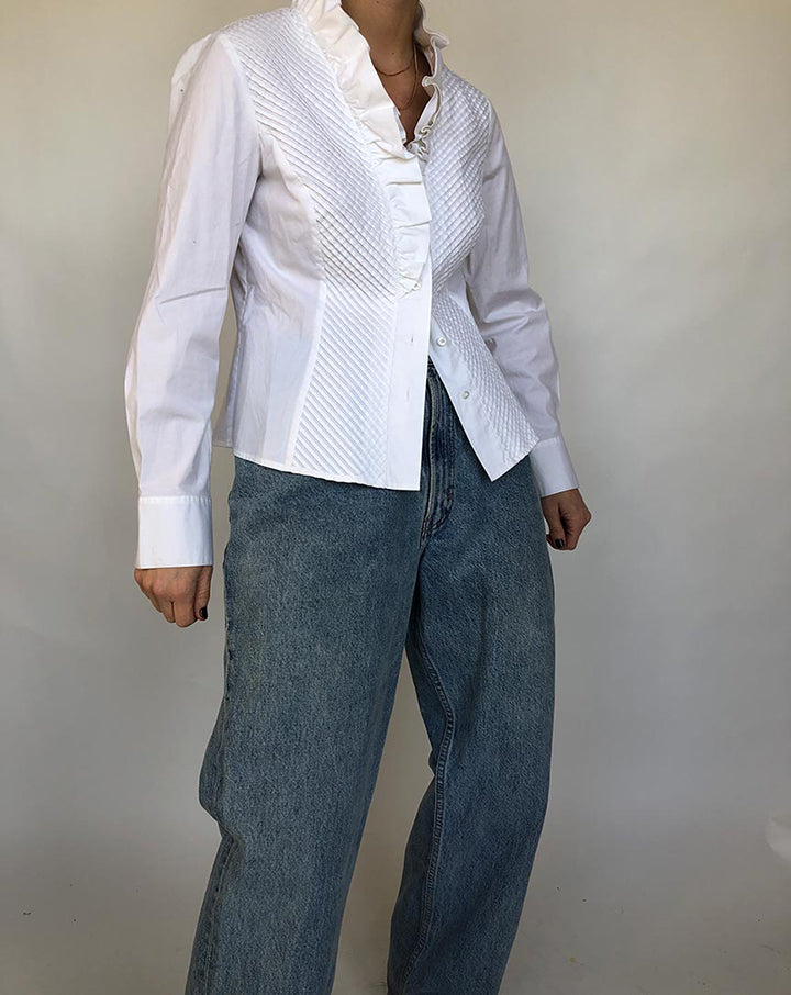 VINTAGE-WHITE-RUFFLED-SHIRT-355