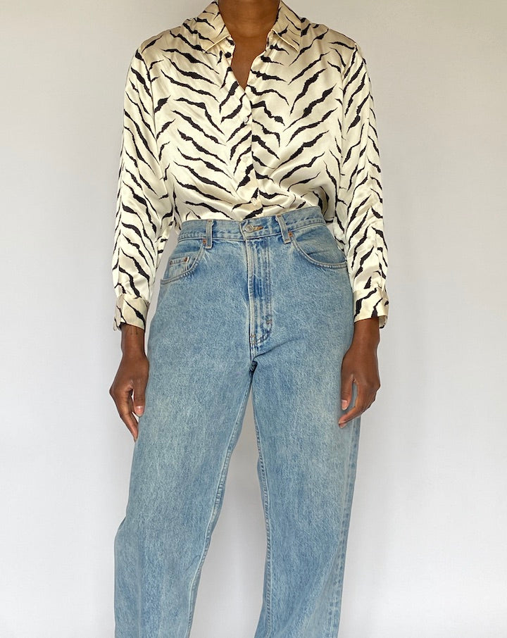 VINTAGE ANIMAL PRINTED SILK BLOUSE 5100