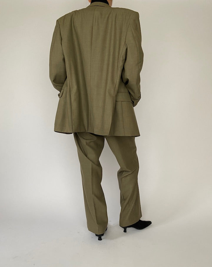 Vintage Oversized Beige Suit 5283