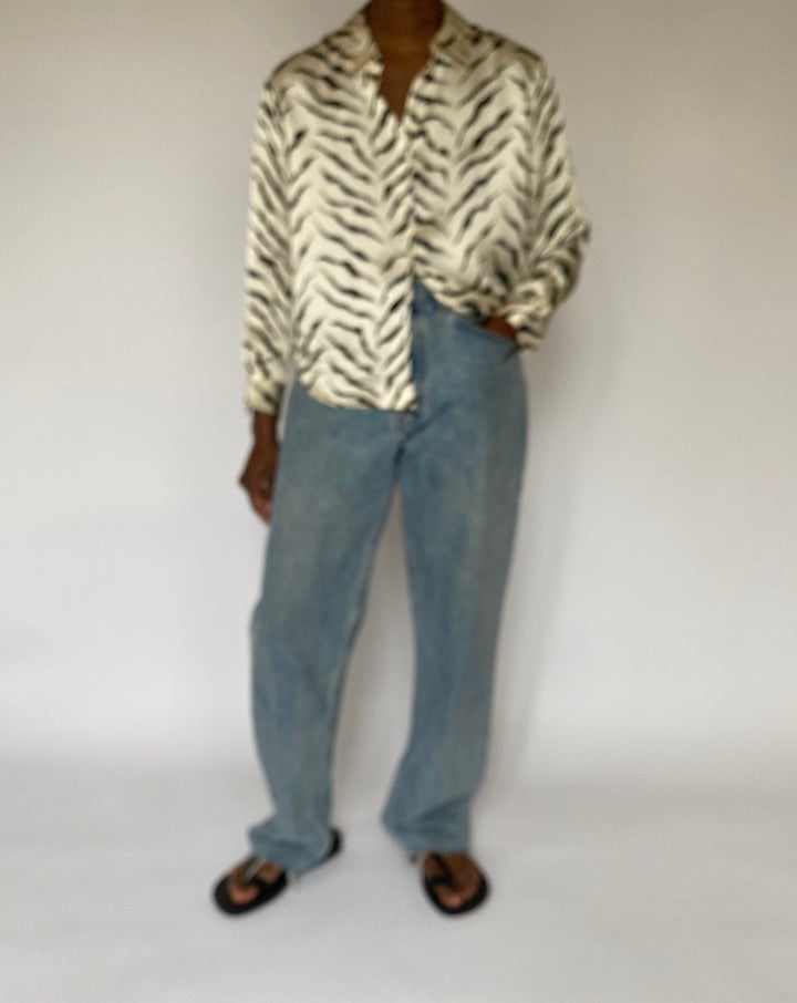 VINTAGE ANIMAL PRINTED SILK BLOUSE 5100