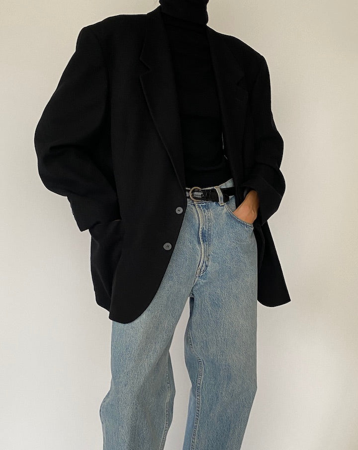 Vintage Oversized Black Blazer 5110