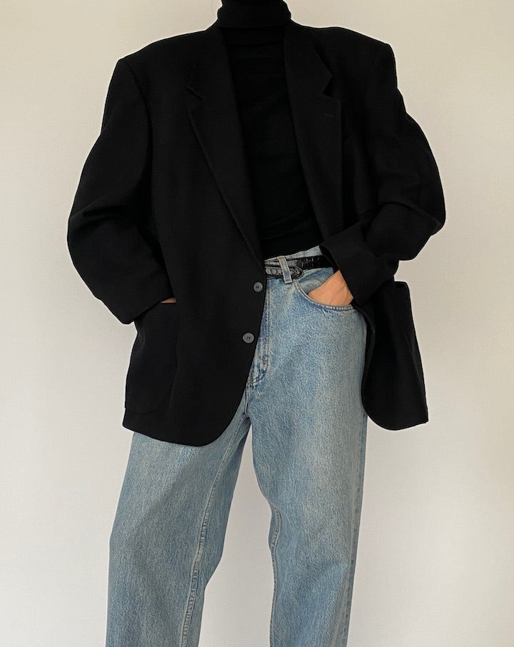 Vintage Oversized Black Blazer 5110