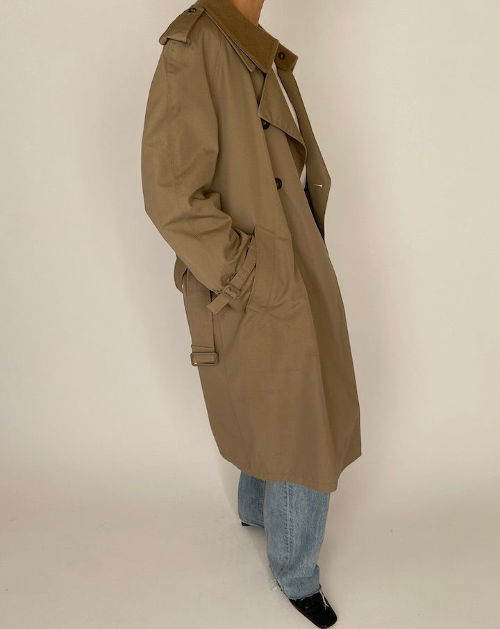 Vintage Beige Trench Coat 5260