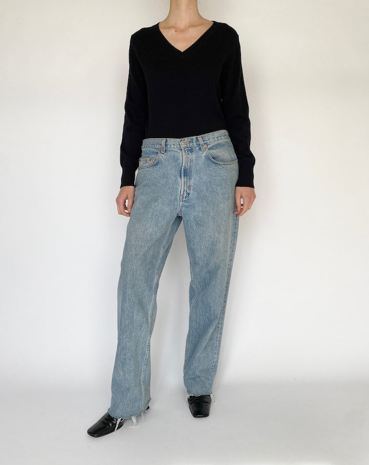 Vintage V-neck Cashmere Sweater 3964