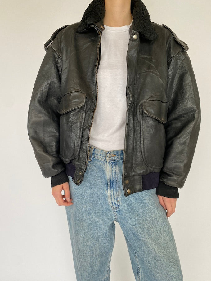 Vintage oversized leather jacket in black 5378
