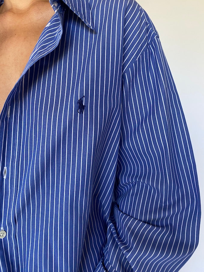 Vintage blue pinstriped Ralph Lauren shirt 5650