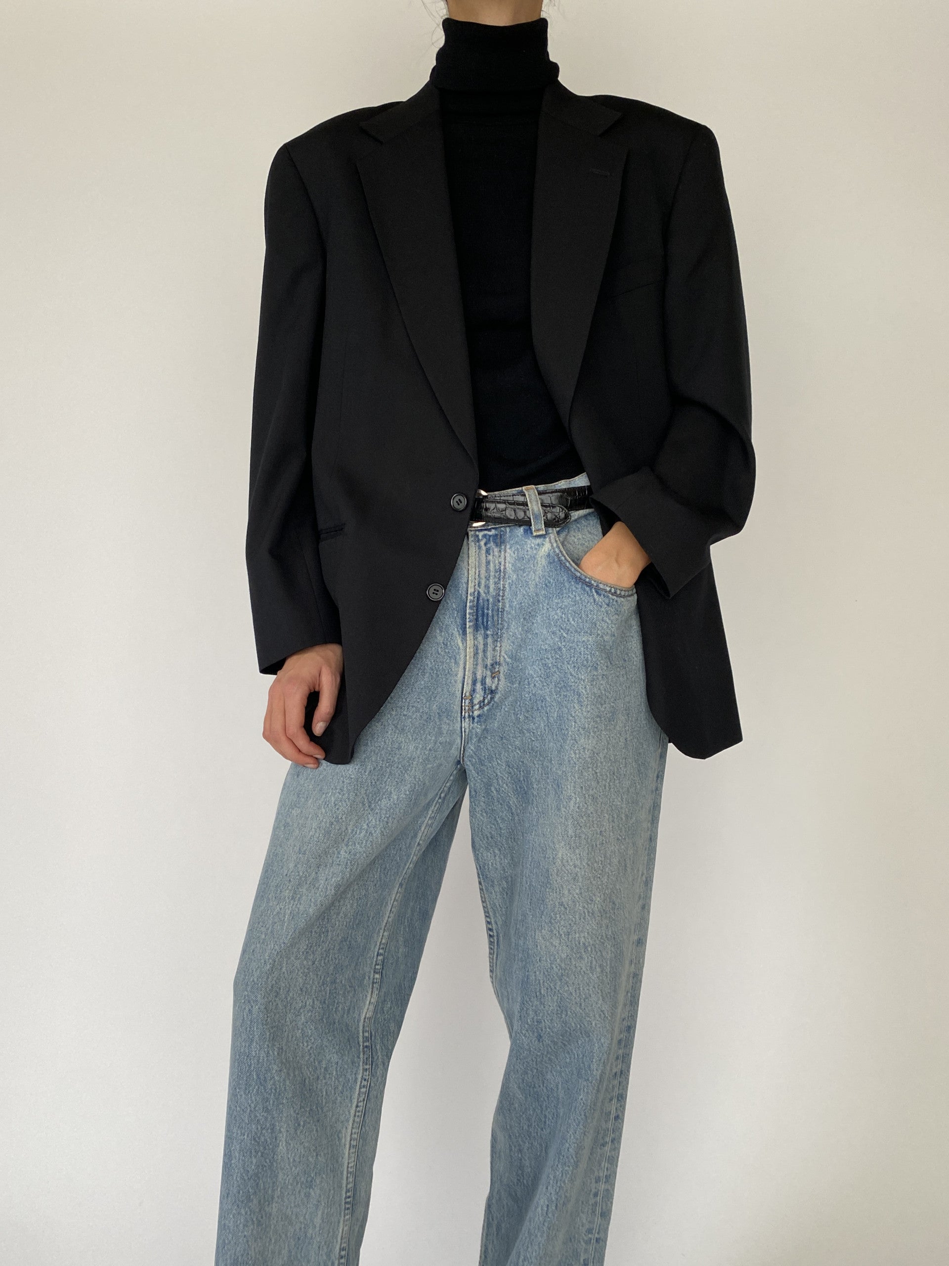 Vintage Black Wool Blazer 3950
