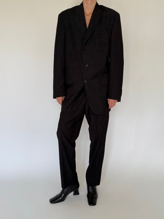 Vintage oversized navy pinstriped suit 5302