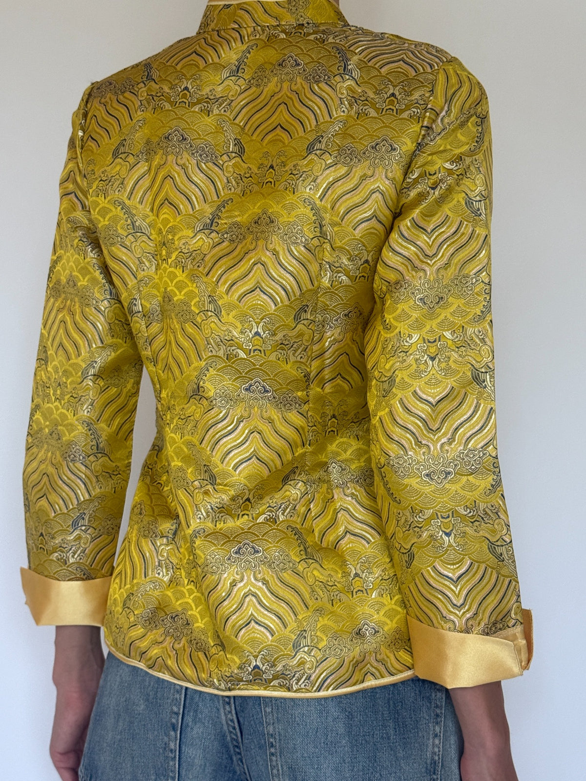 Vintage golden yellow brocade jacket back and pattern detail