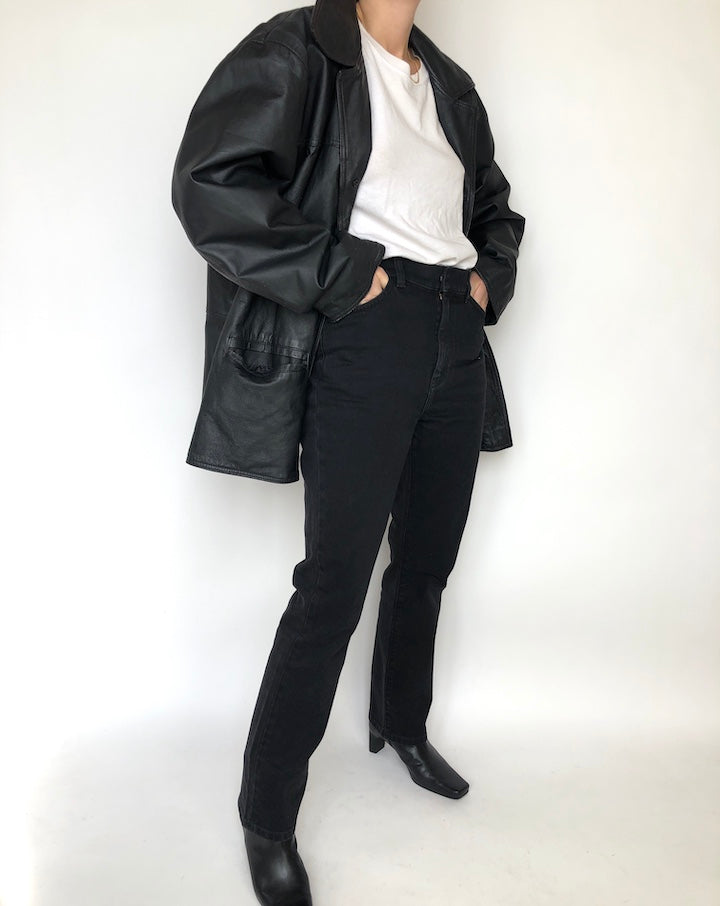 VINTAGE OVERSIZED BLACK LEATHER JACKET 196
