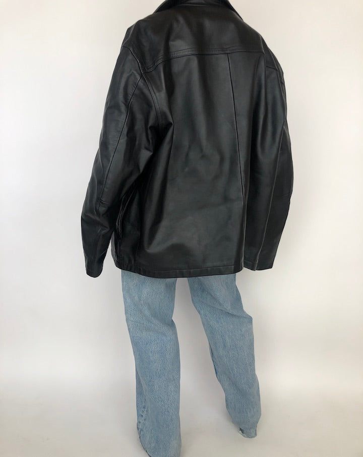 VINTAGE OVERSIZED BLACK LEATHER JACKET 206
