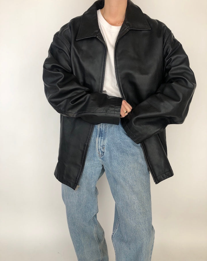 VINTAGE OVERSIZED BLACK LEATHER JACKET 206