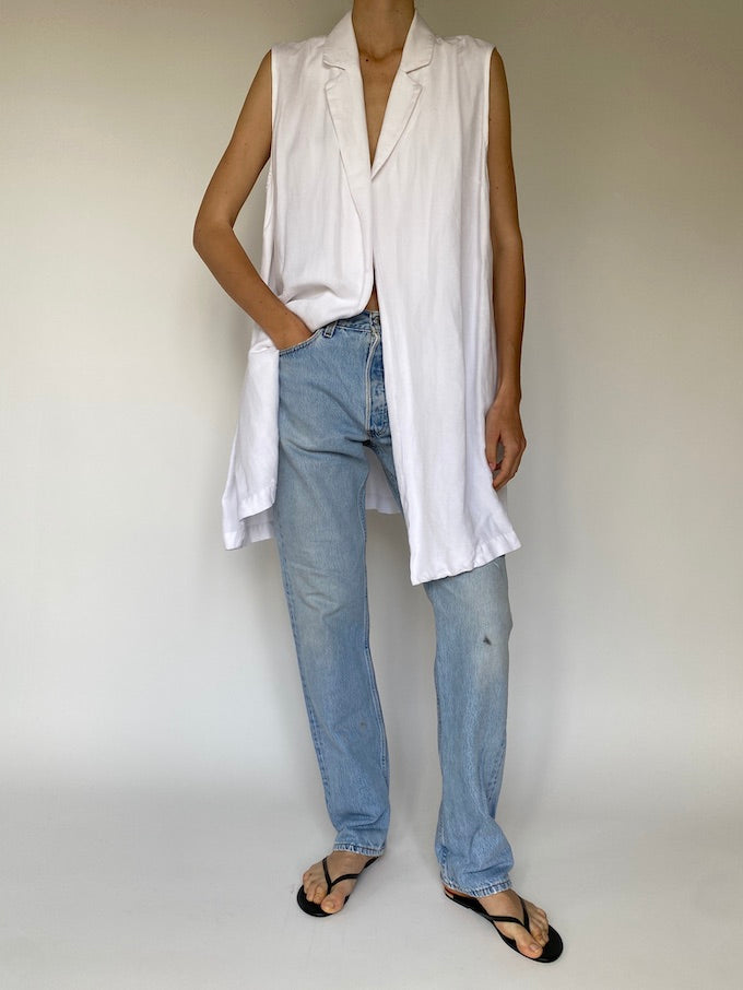 Vintage long white vest 3907