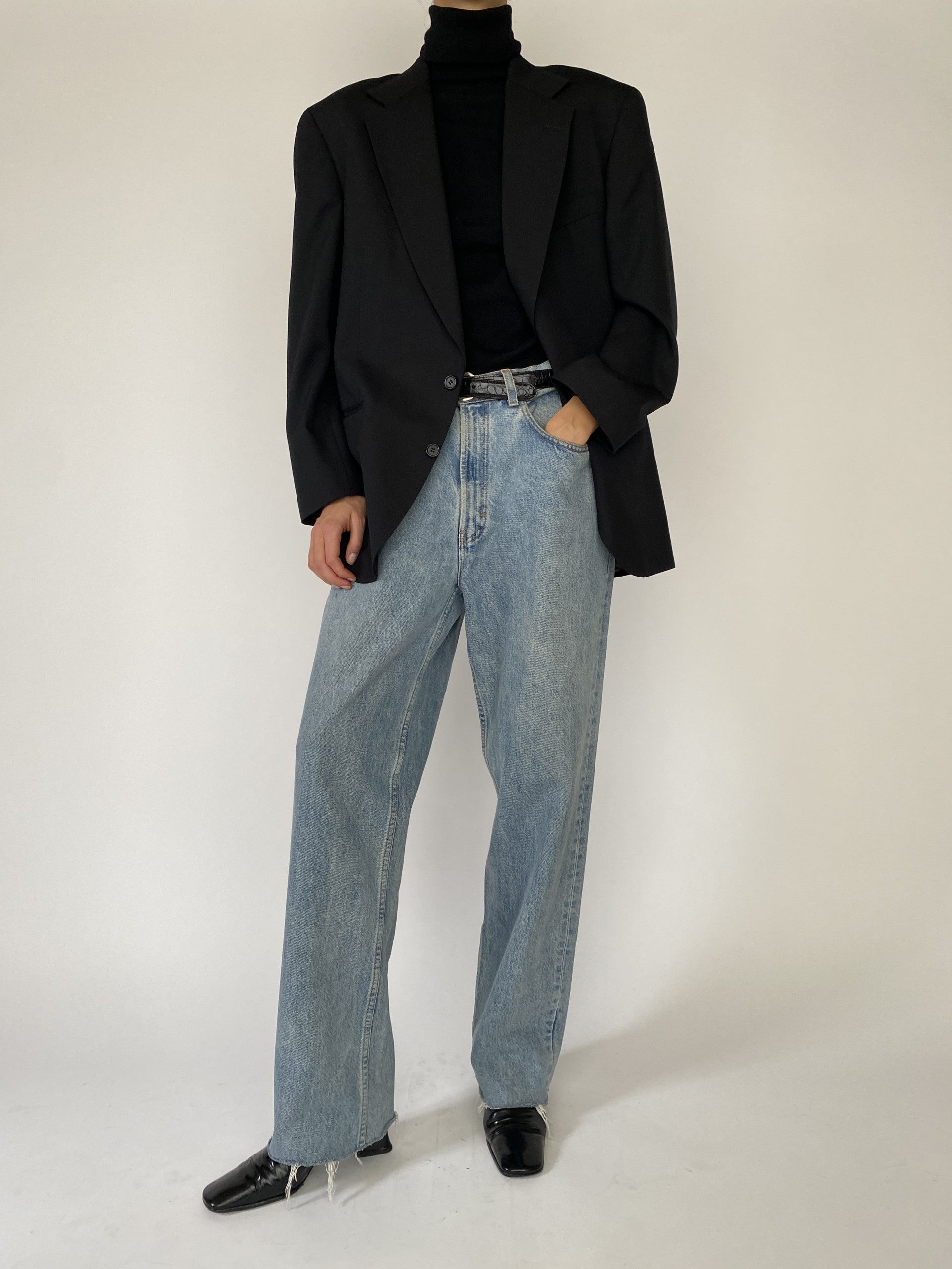 Vintage Black Wool Blazer 3950
