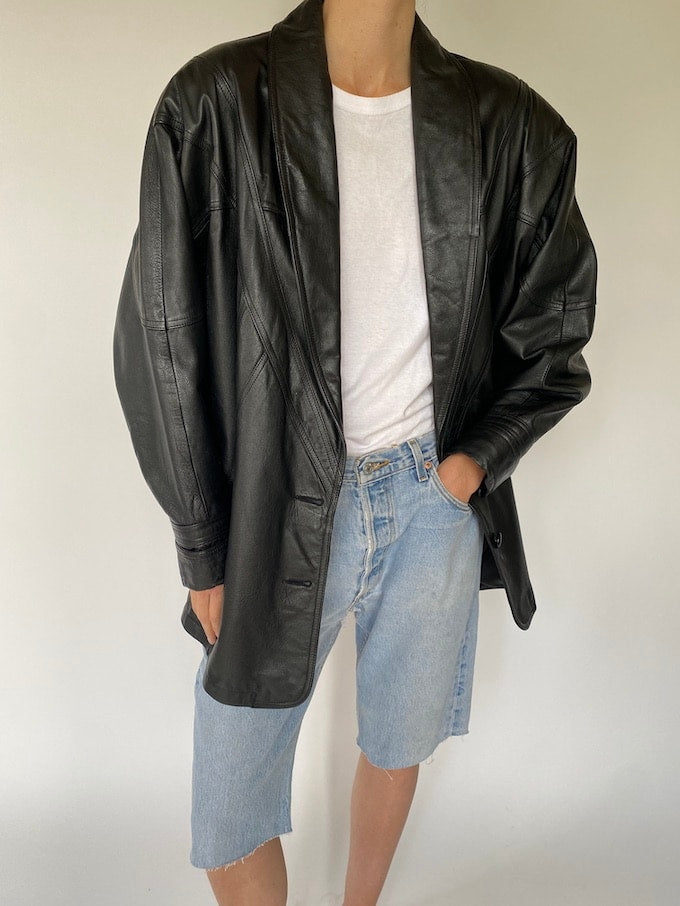 Vintage black leather jacket 4846