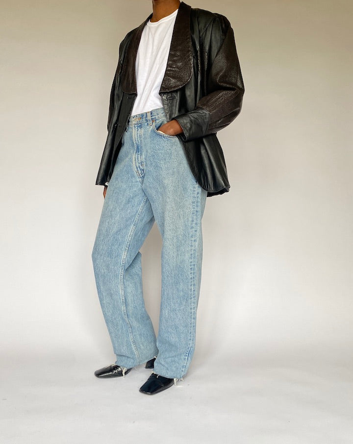 VINTAGE BLACK LEATHER JACKET WITH DETAILING 4916