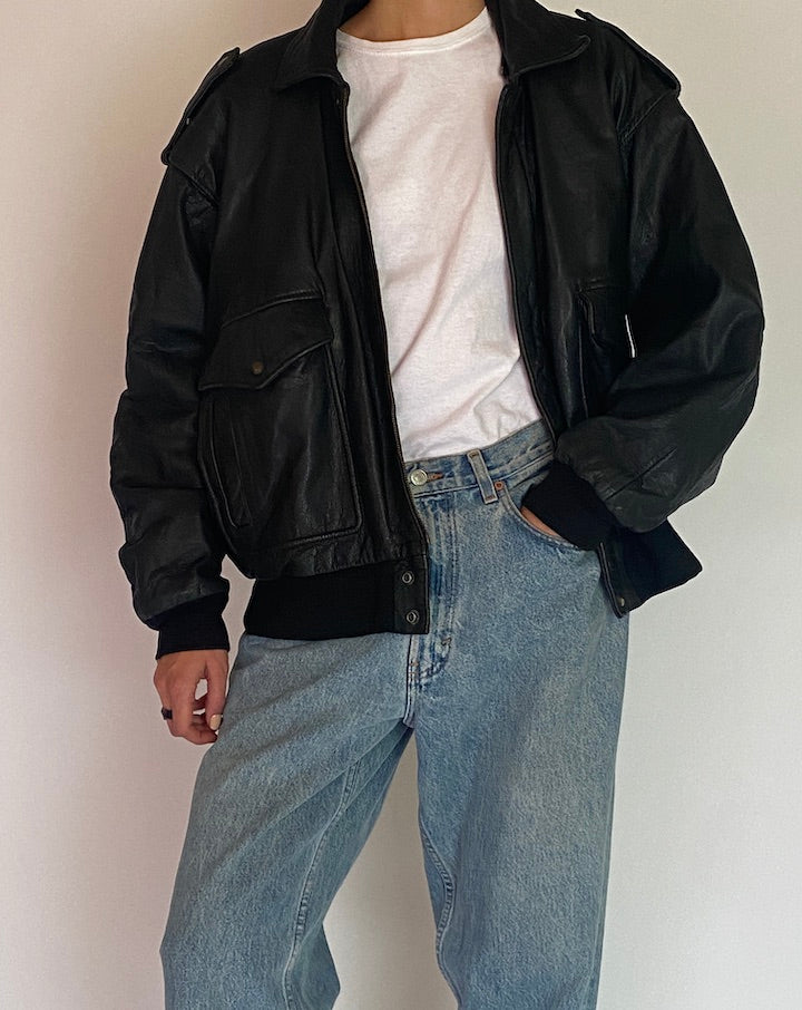 VINTAGE BLACK BOMBER LIKE LEATHER JACKET 4994