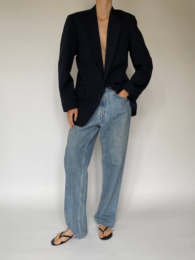Vintage navy pinstriped blazer 5241