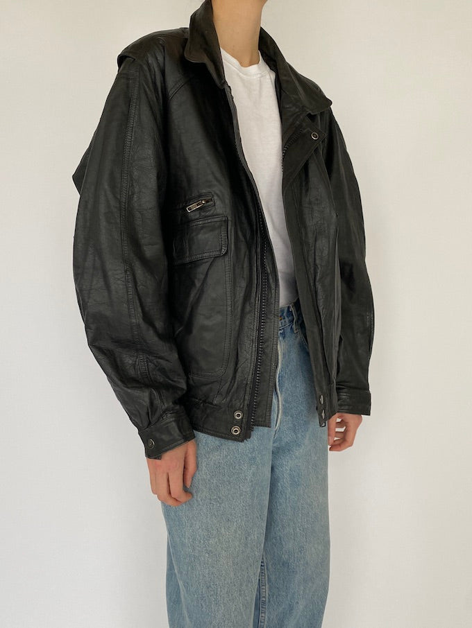 Vintage black leather jacket 5377