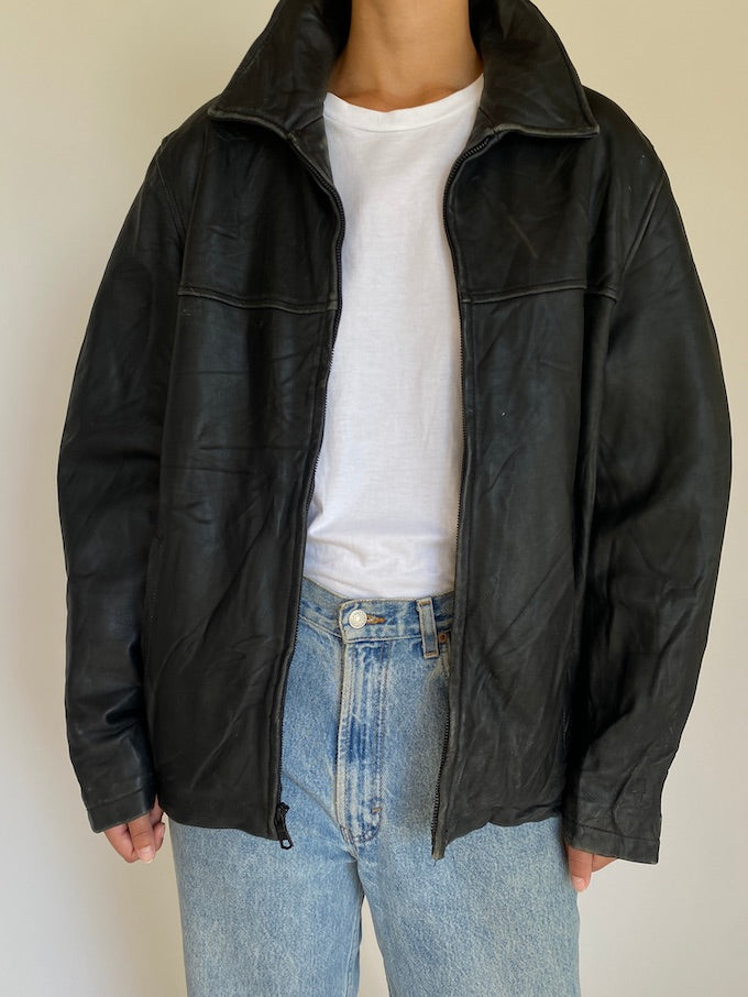 Vintage leather jacket in black 5394