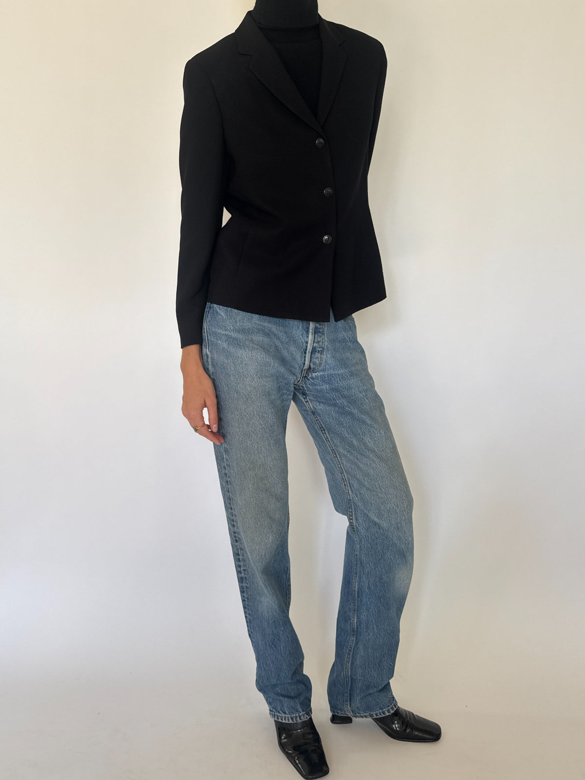Classic black fitted blazer 5056