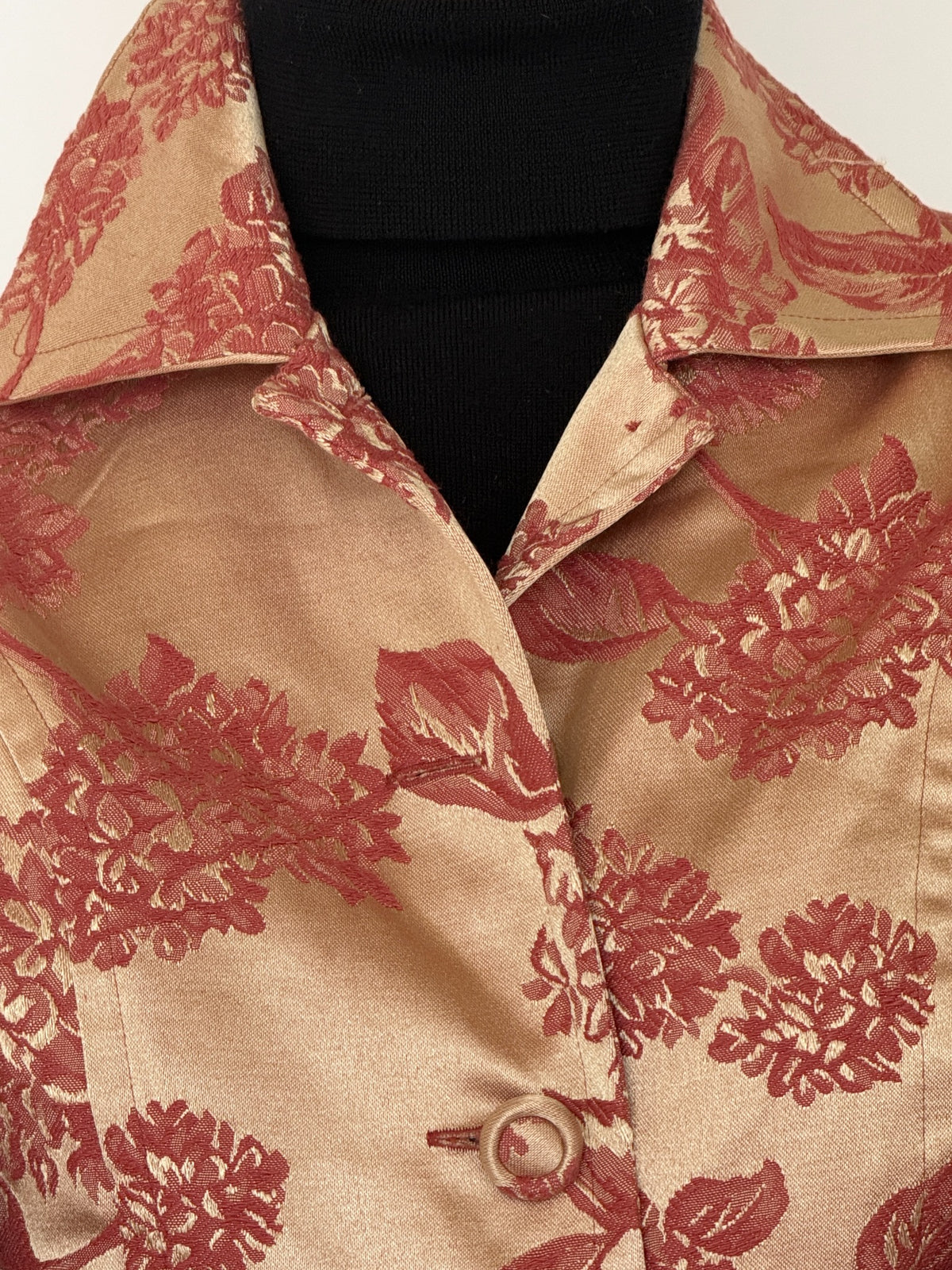 Vintage champagne and dusty rose floral jacquard jacket