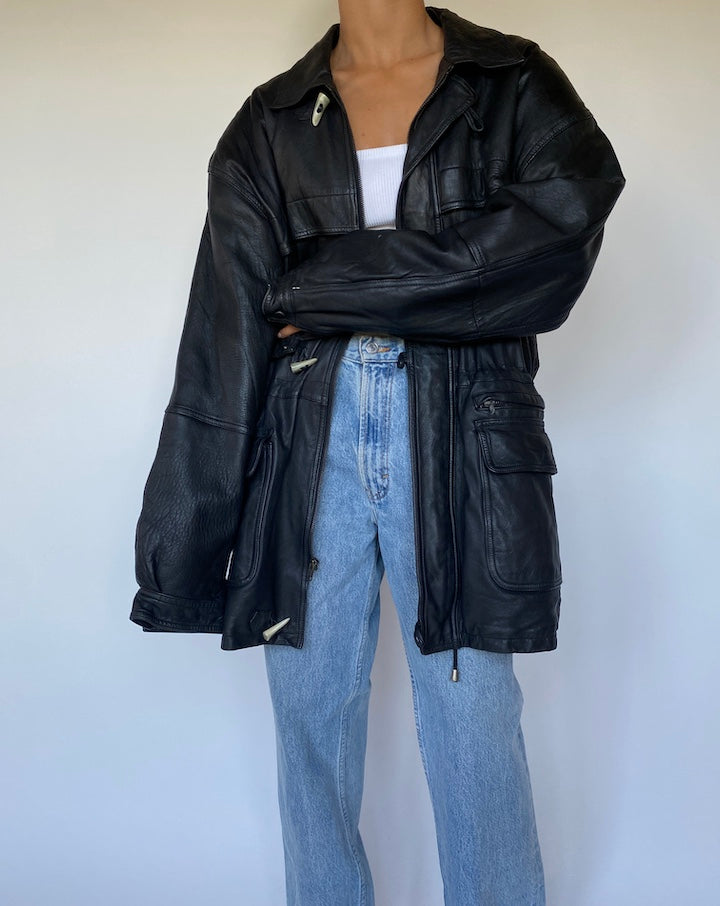 VINTAGE OVERSIZED BLACK LEATHER JACKET 2779