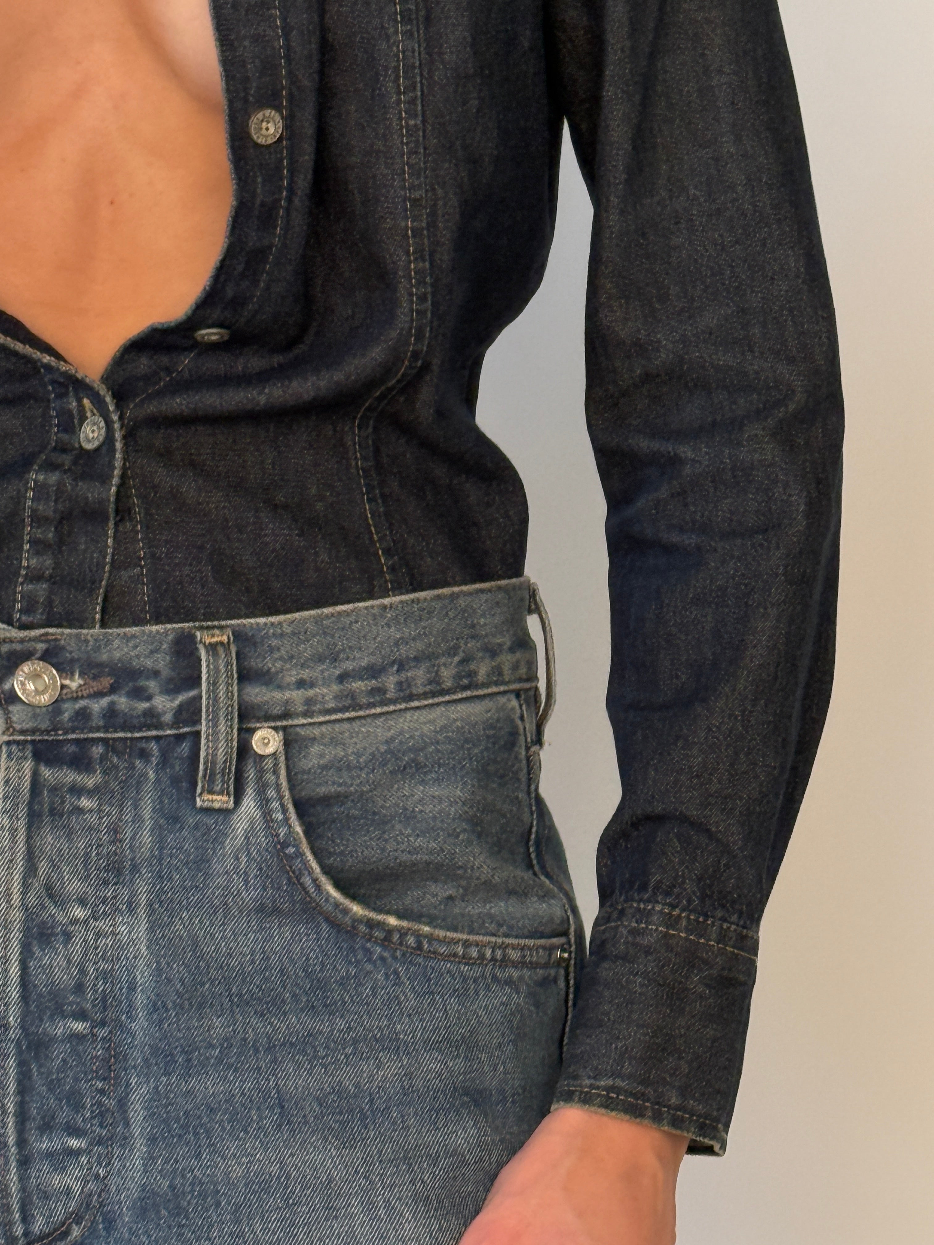 Vintage Levi's Denim Button-Up Shirt in Deep Blue 7159