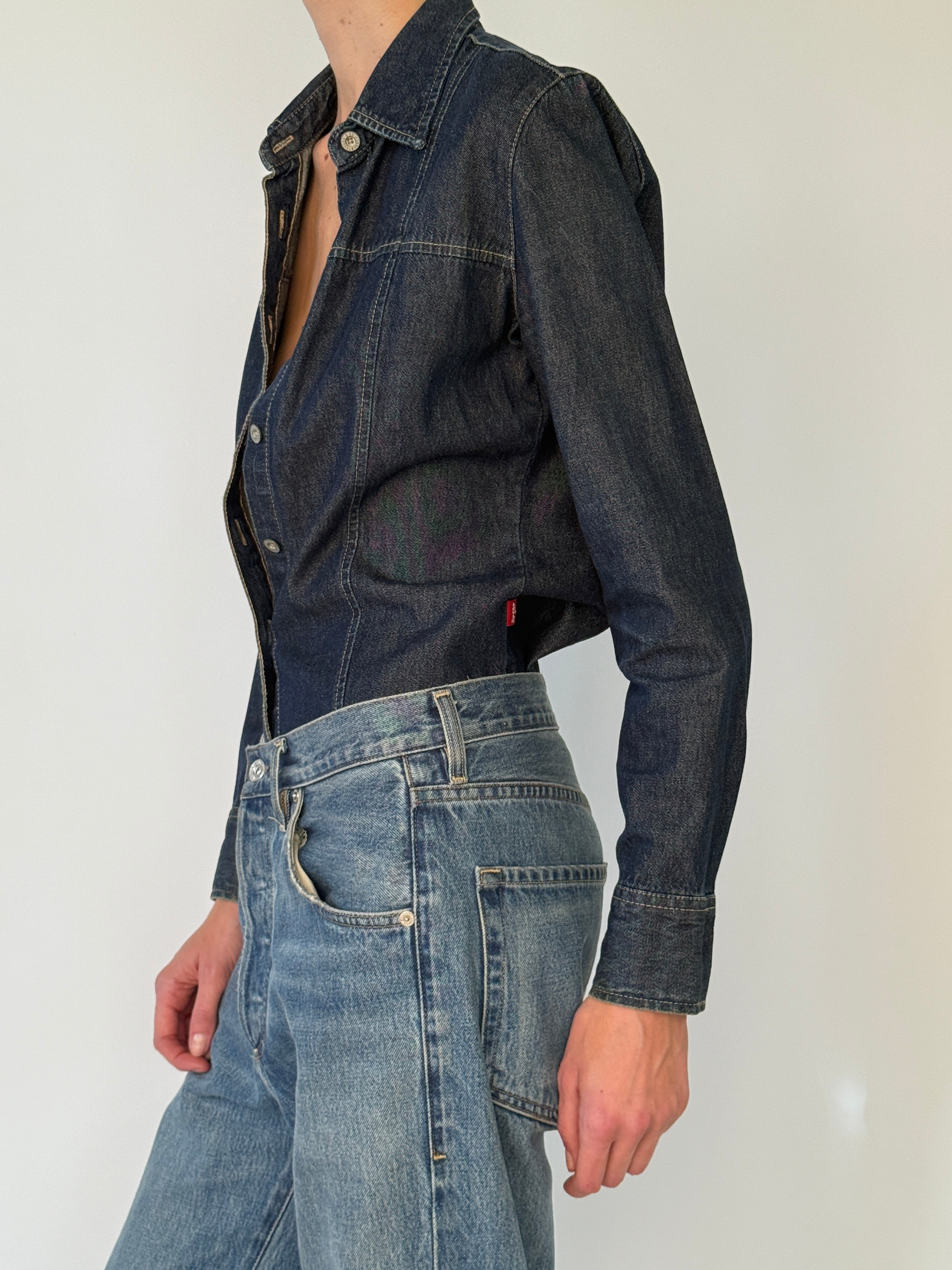 Vintage Levi's Denim Button-Up Shirt in Deep Blue 7159