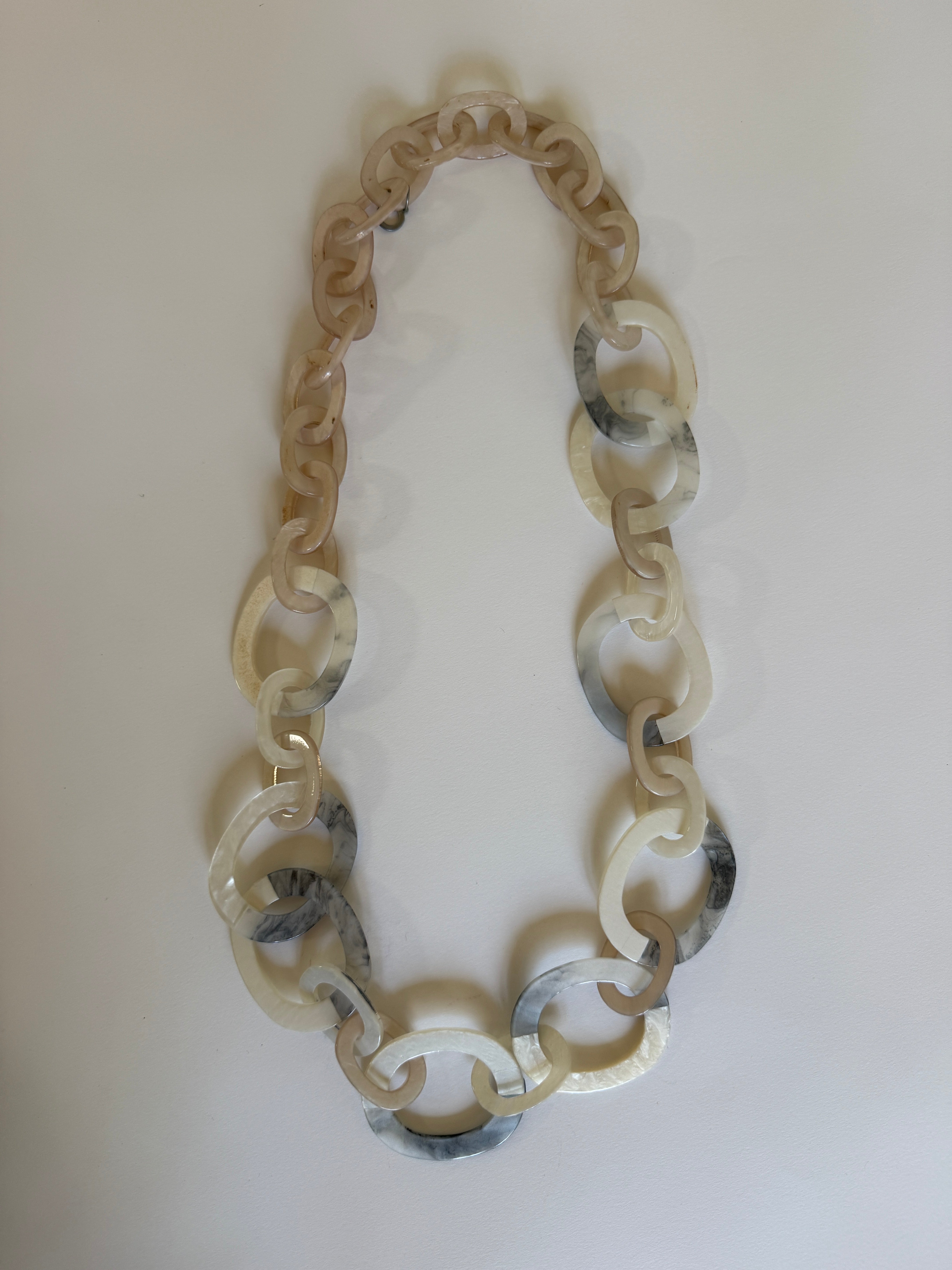 Vintage oversized neutral resin link necklace