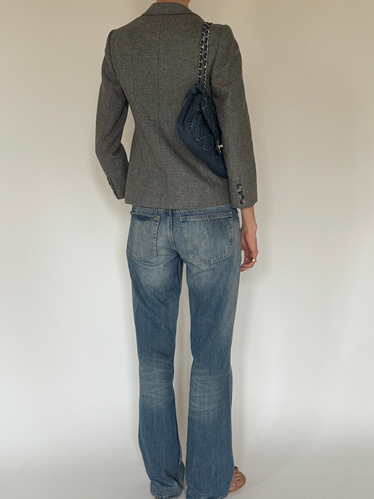 Vintage Evan-Picone grey wool blazer back view