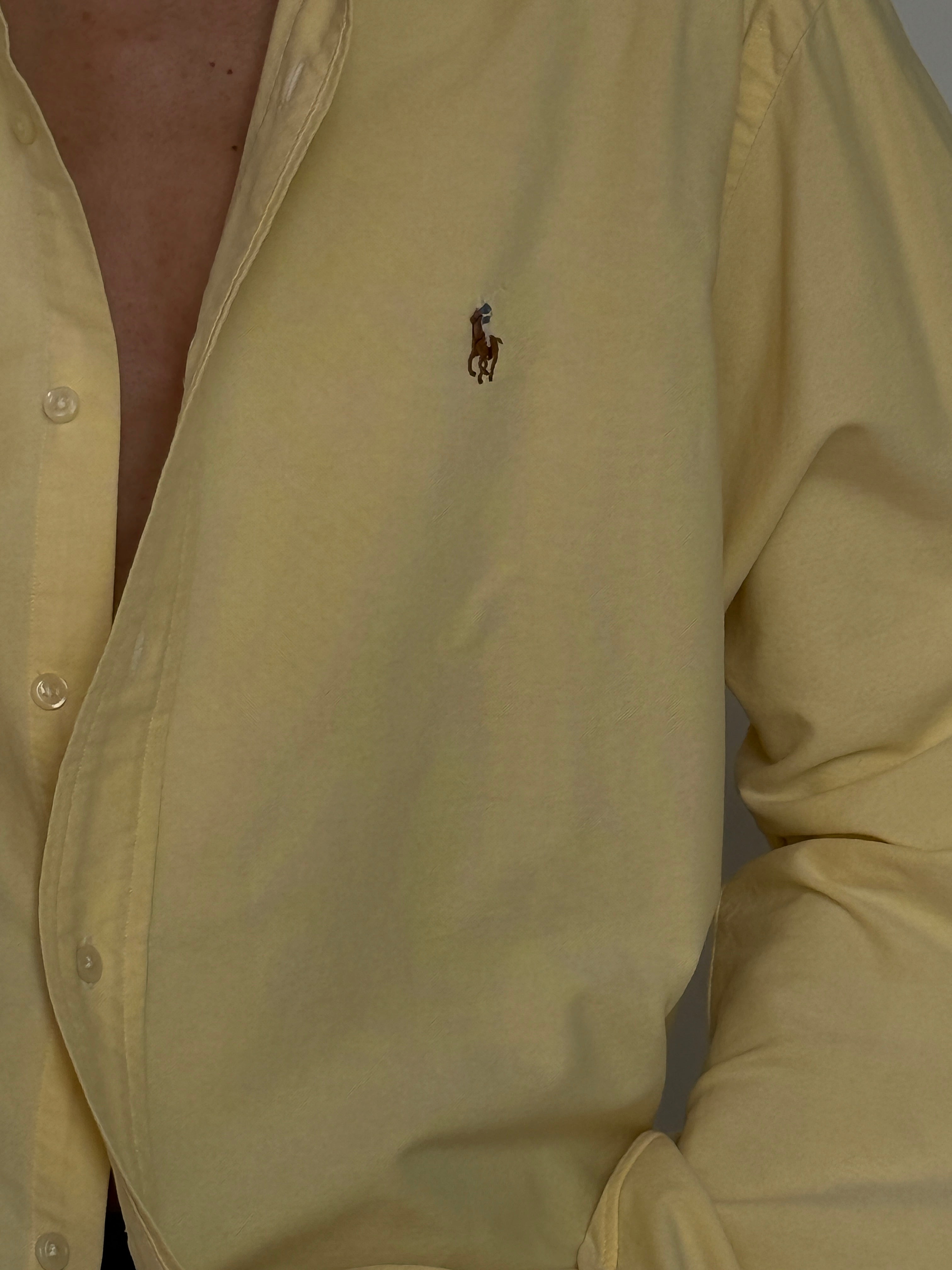 Vintage Ralph Lauren shirt in light yellow detail