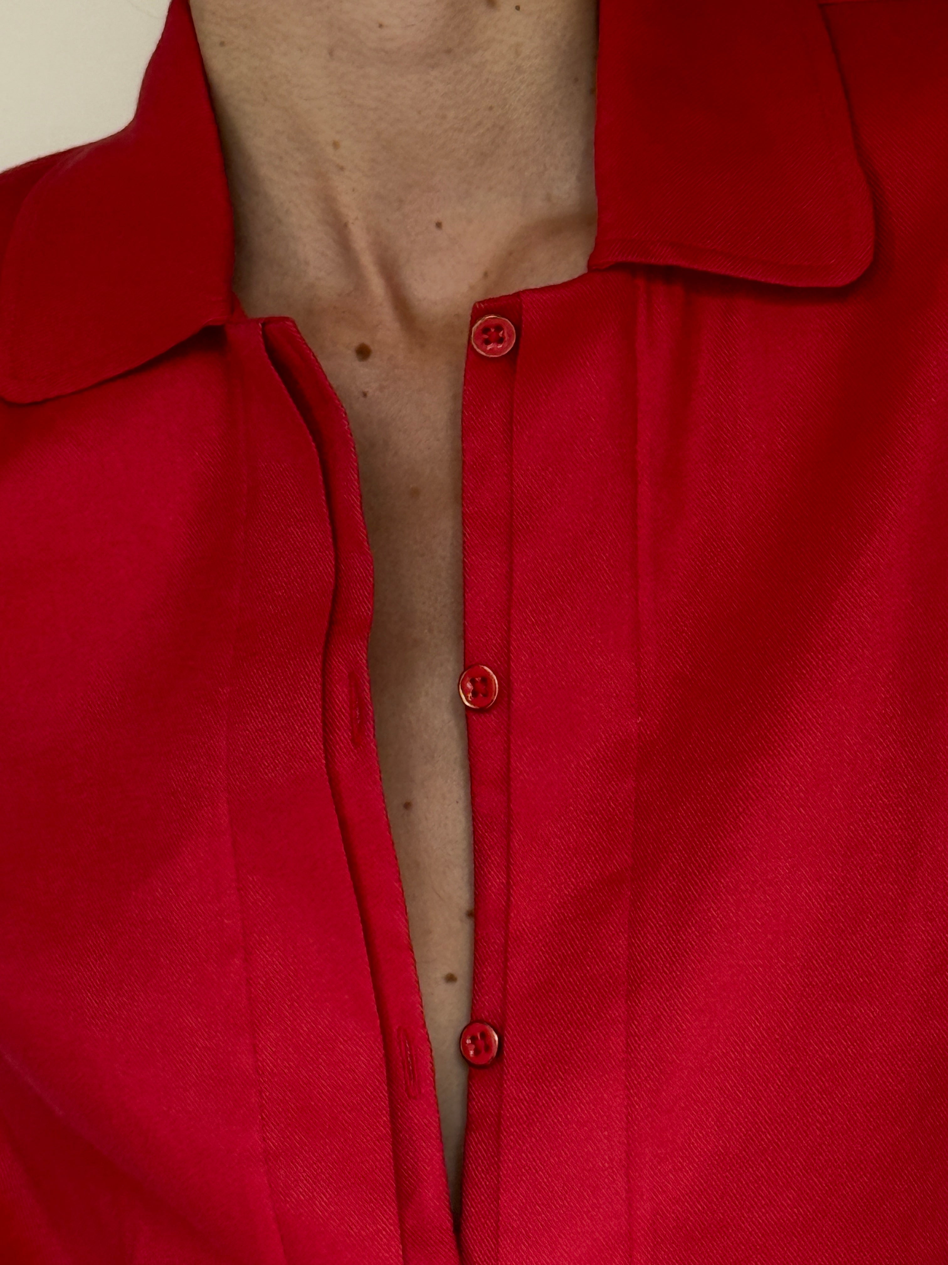 Vintage red button detail
