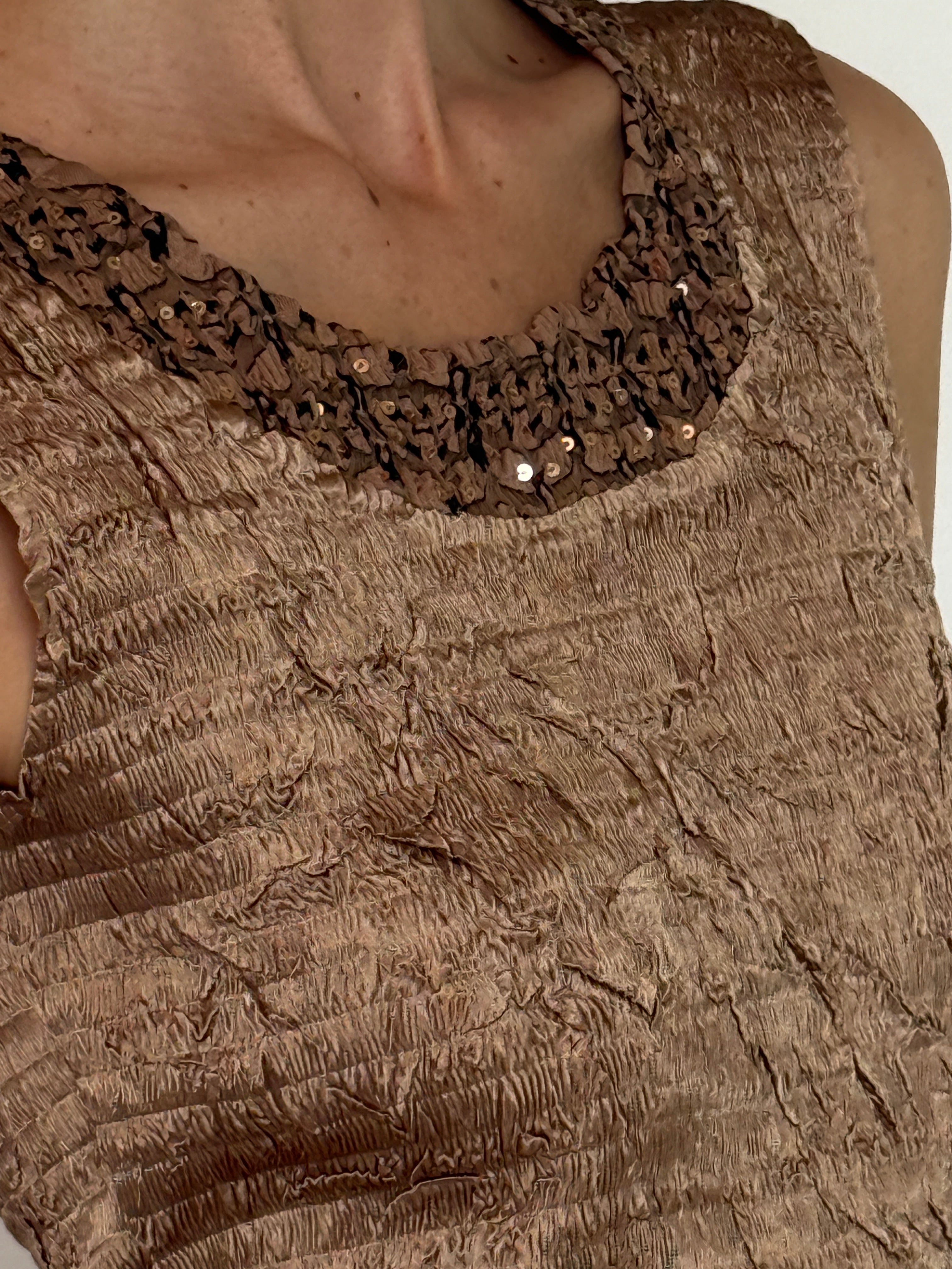 Vintage brown sequin trim neckline detail sleeveless top