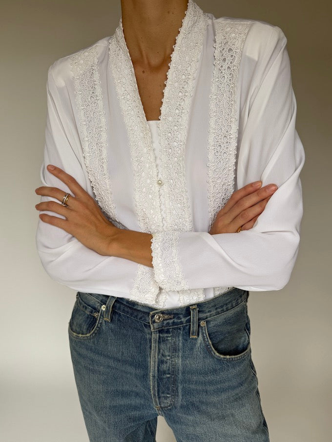 Vintage White Lace-Trim Blouse 6441