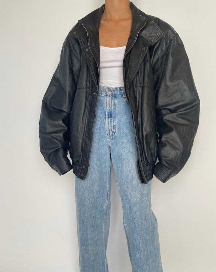 VINTAGE OVERSIZED BLACK LEATHER JACKET 2841