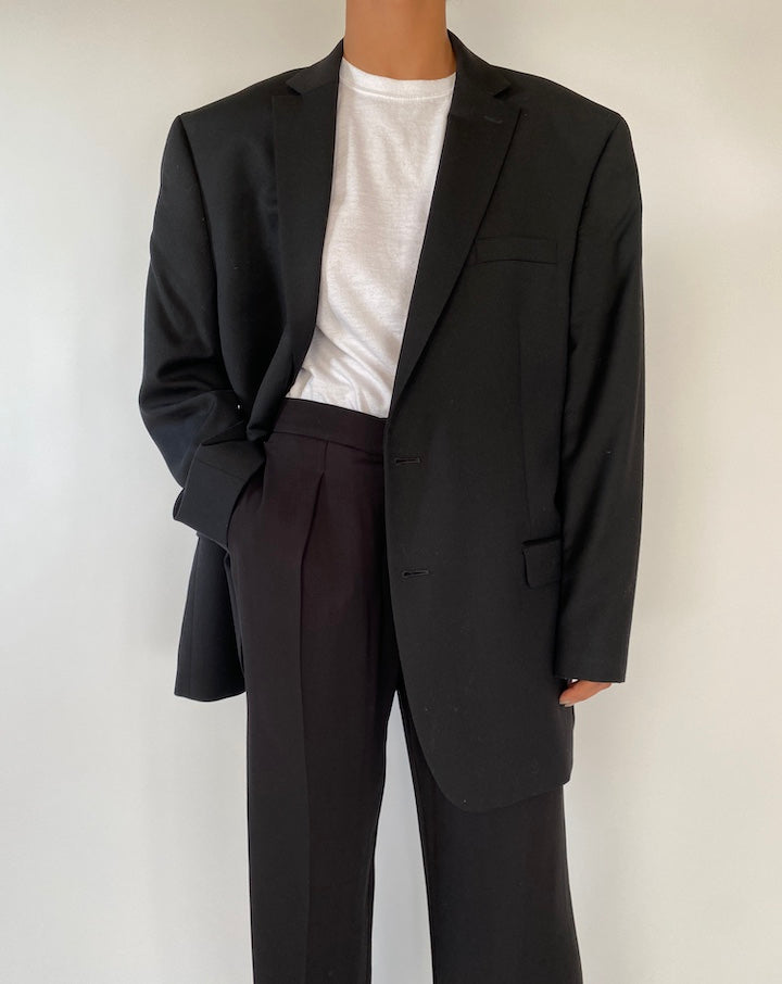 VINTAGE BLACK CALVIN KLEIN BLAZER WITH THIN STRIPES 2339