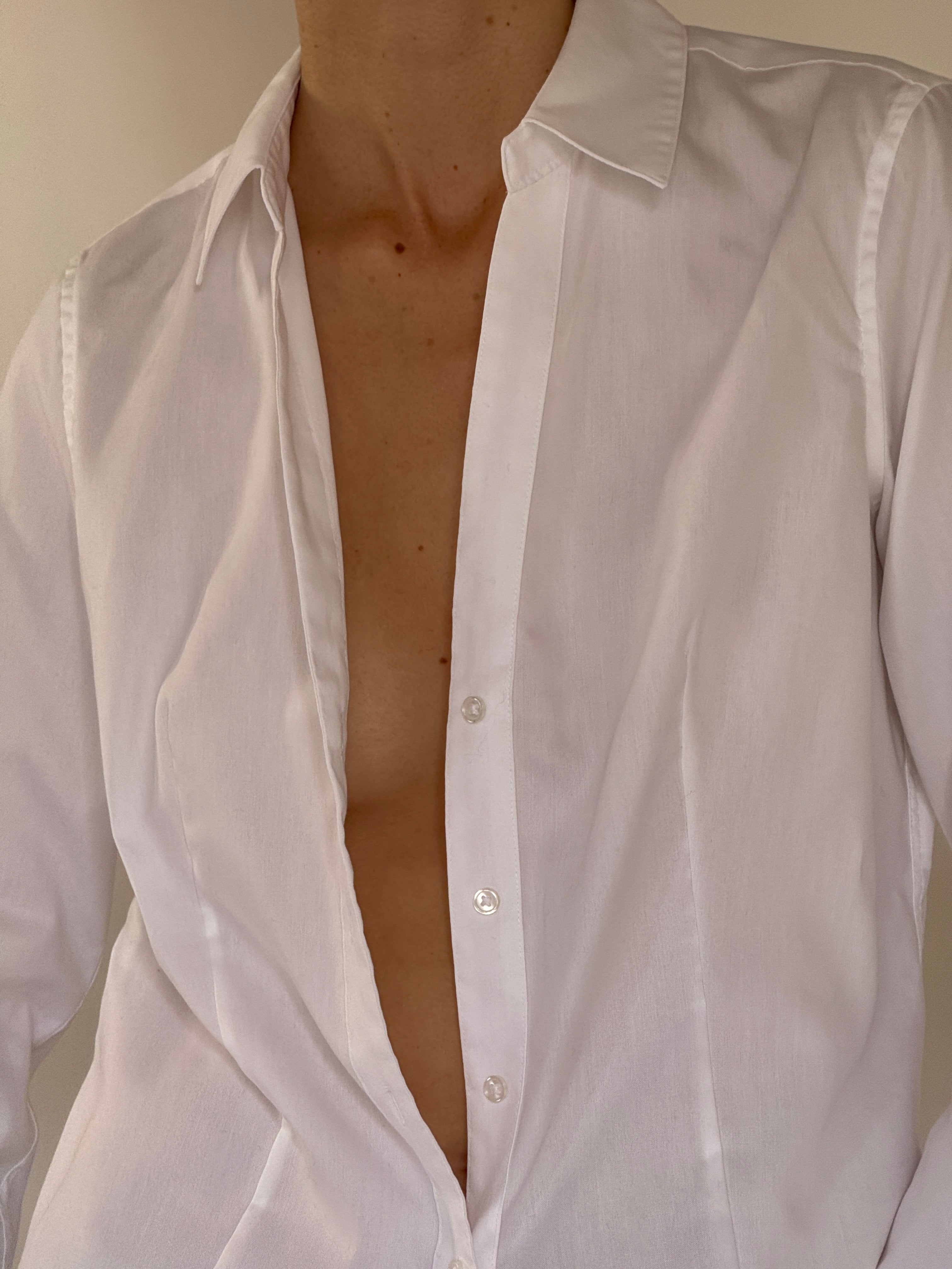 Vintage white shirt collar and button detail