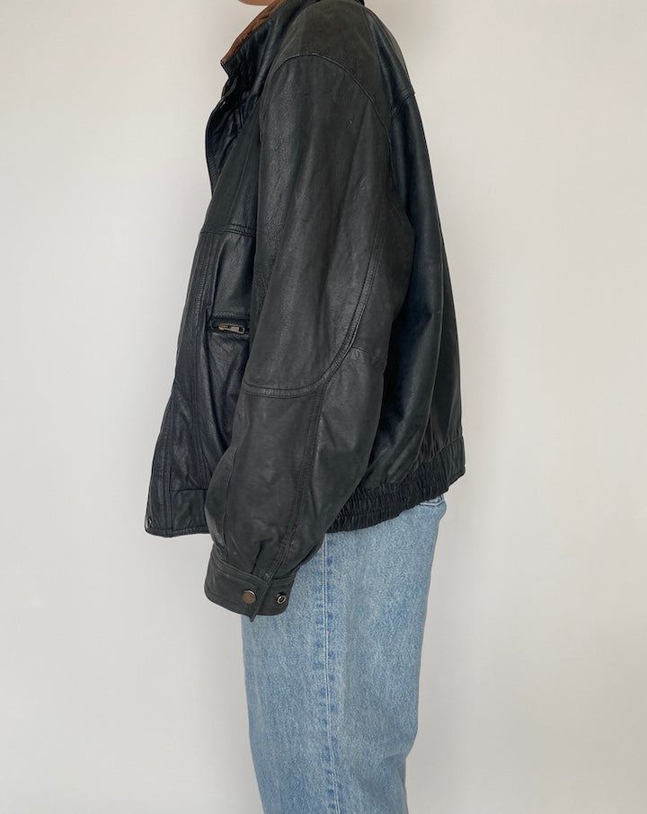 VINTAGE OVERSIZED BLACK LEATHER JACKET 2848