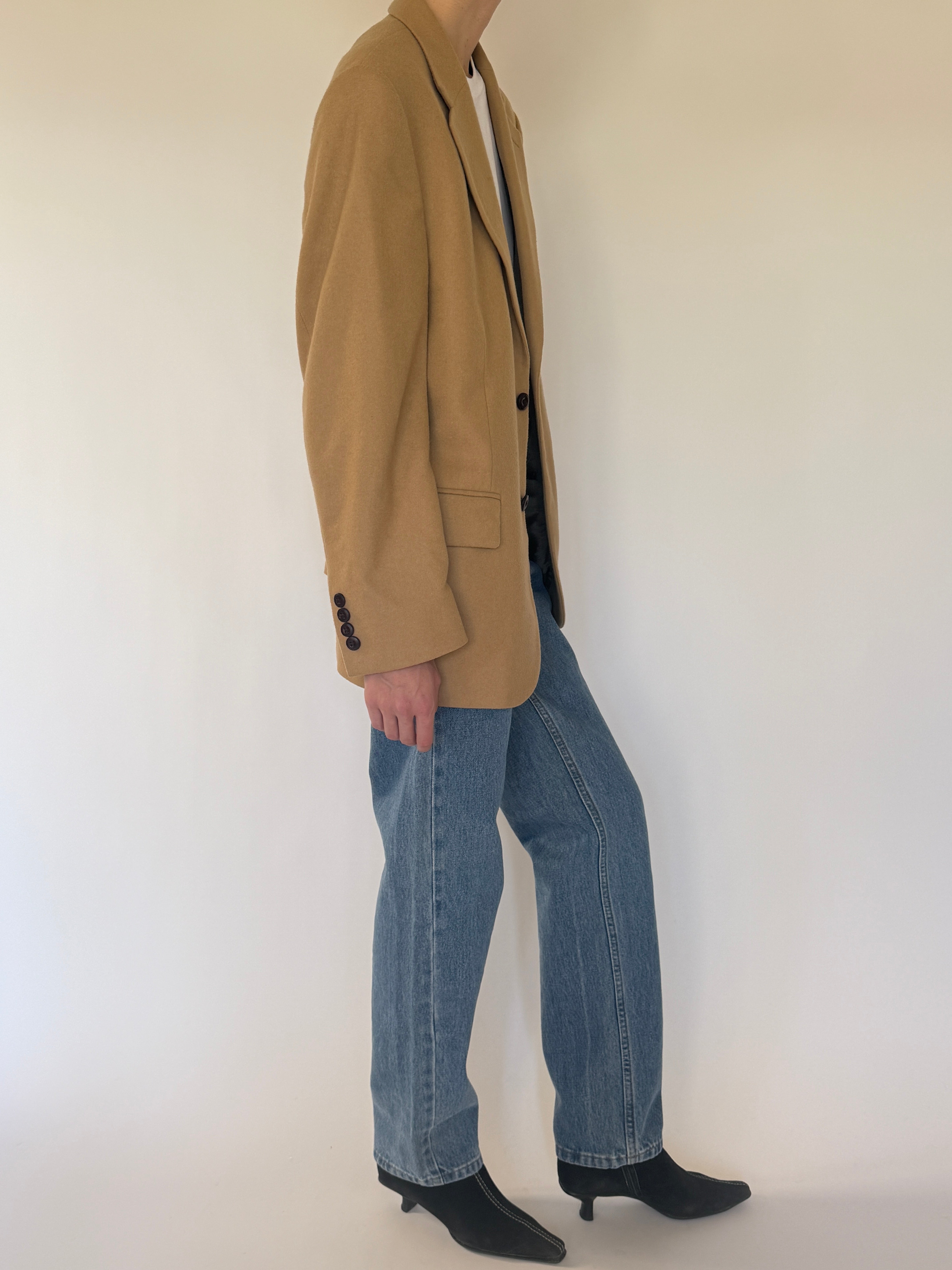 Vintage Oscar de la Renta camel blazer side view