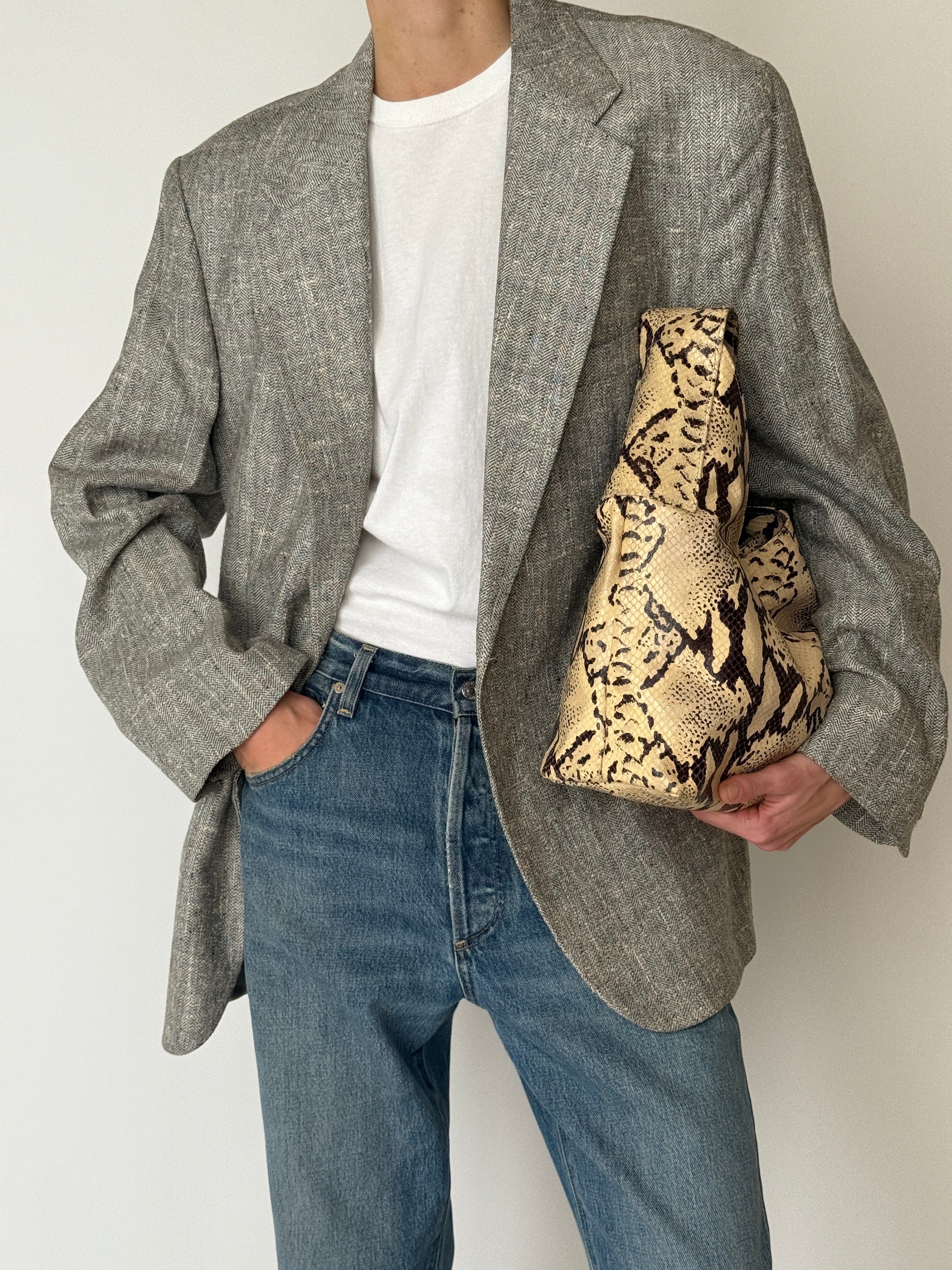 Vintage grey textured blazer styling detail
