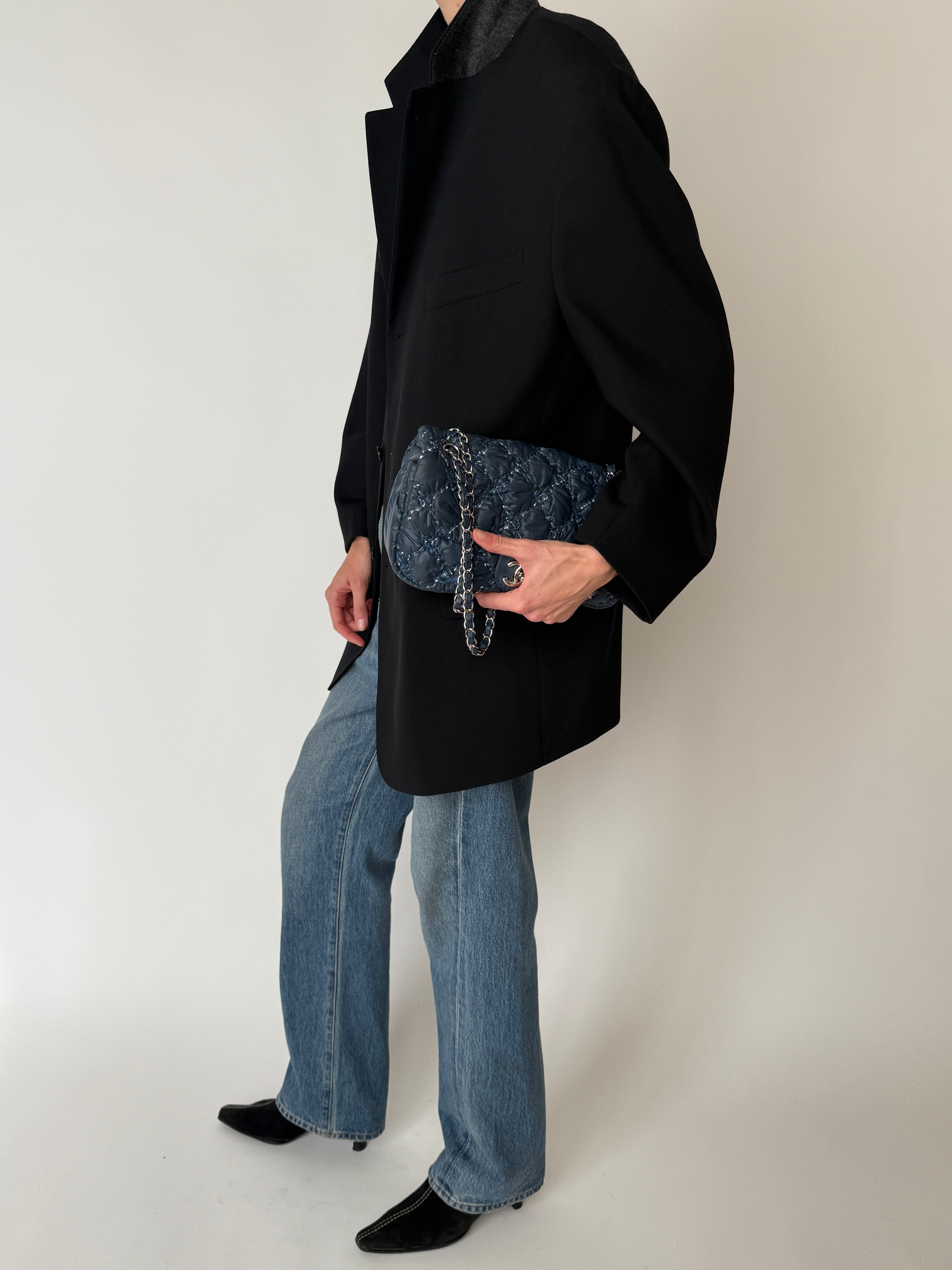 Vintage black wool blazer 100% wool side view