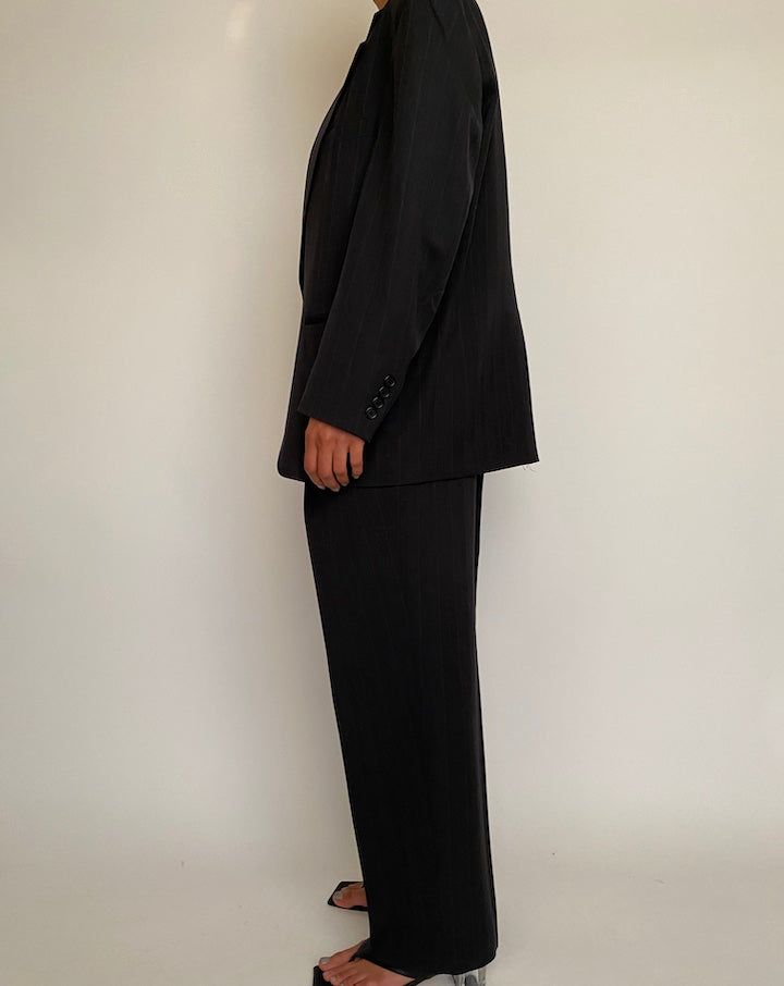 VINTAGE STRIPED SUIT 2375